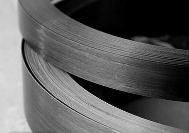 碳纤维板：抗震耐撕的背后亦有一颗柔软的芯 